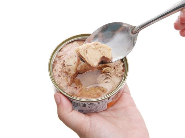 SeaCrown Tuna Chunks in Vegetalbe Oil Canned Food 140g - Image 4
